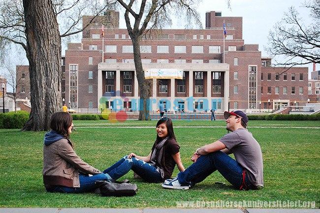 Uluslararası Travnik Üniversitesi Lisans Tamamlama